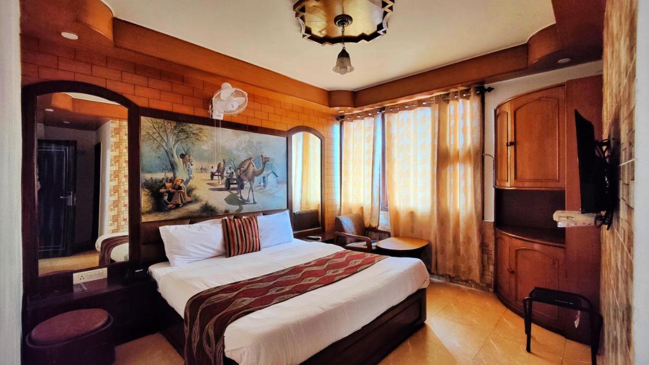 Auckland Hotel And Restaurant Near Mall Road Shimla Exterior foto